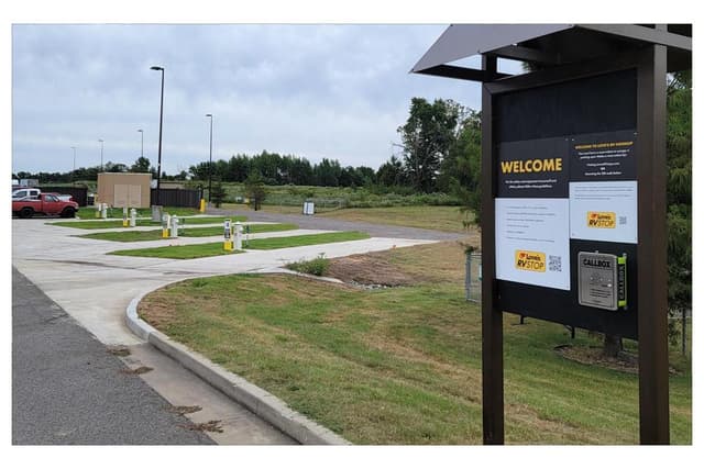 Love's RV Hookup-Alma AR 635